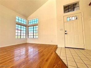 425 Pemberry Cir in Las Vegas, NV - Building Photo - Building Photo
