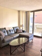 4801 Fairmont Ave, Unit 303 in Bethesda, MD - Building Photo - Building Photo