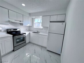 3921 Fort Denaud Rd in Fort Denaud, FL - Building Photo - Building Photo