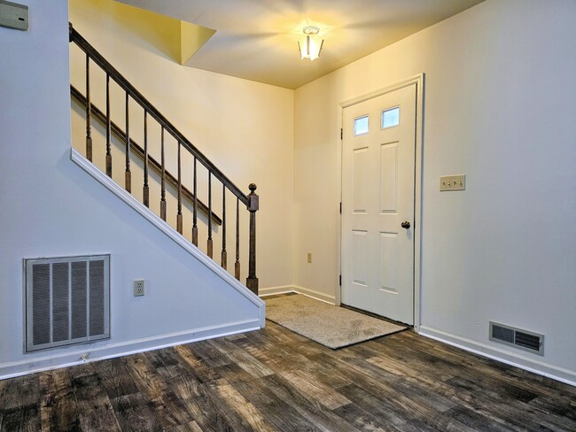 11 Oriole Dr in Ephrata, PA - Building Photo - Building Photo