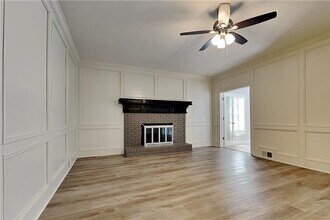 1231 Kelvington Way SW in Lilburn, GA - Building Photo - Building Photo