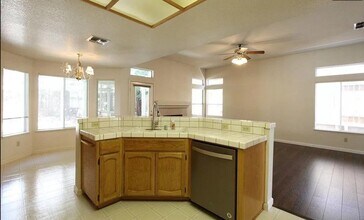 196 Bayline Cir in Folsom, CA - Building Photo - Building Photo