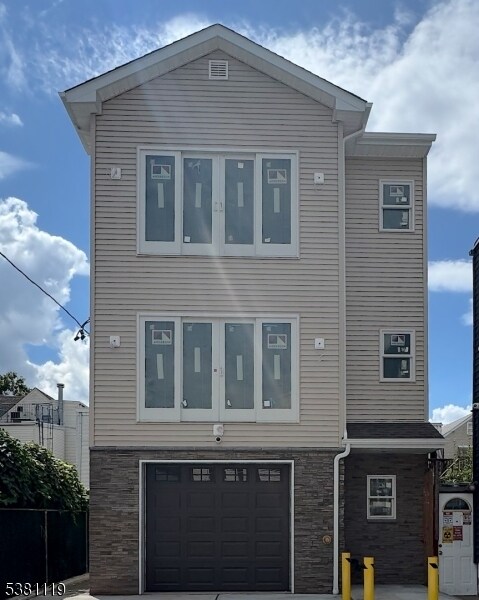 385 Lafayette St in Newark, NJ - Building Photo