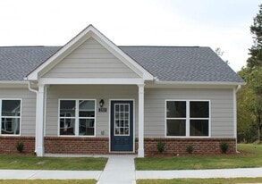 502 Apple Jack Ct in Cornelia, GA - Building Photo