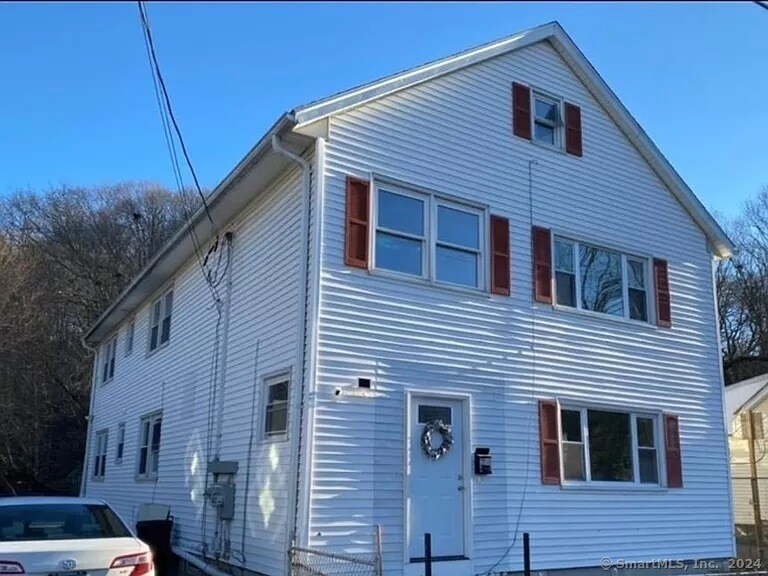 252 N State St in Ansonia, CT - Building Photo