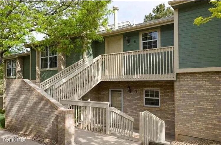 2710 E Otero Pl in Centennial, CO - Building Photo