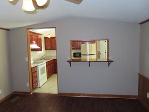 220 Arkansas Ave in Oak Grove, KY - Building Photo - Building Photo