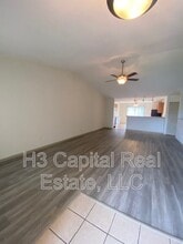 5 Crimson Ct in Highland, IL - Building Photo - Building Photo