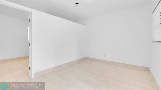 13390 NE 6th Ave in North Miami, FL - Building Photo - Building Photo