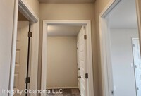 11608 NW 95th St photo'