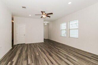 13108 Foreston Dr in Austin, TX - Building Photo - Building Photo