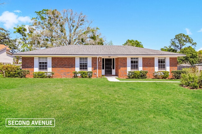 property at 5276 Rainey Ave N