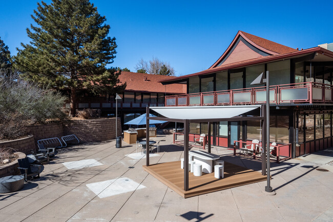 The Lotus in Boulder, CO - Foto de edificio - Building Photo