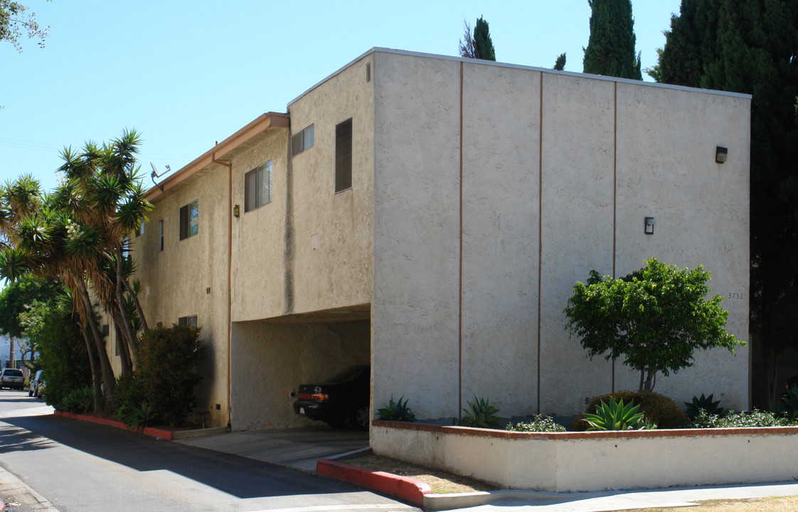 3732 Glendon Ave in Los Angeles, CA - Building Photo