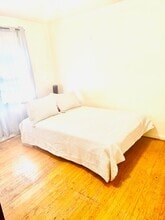 4115 23rd Pl, Unit Room 1 in Temple Hills, MD - Foto de edificio - Building Photo