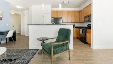 909 Mansion Dr, Unit 760-202 in Frederick, MD - Building Photo - Building Photo