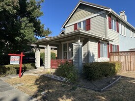 91 W Recreo Ct in Mountain House, CA - Building Photo