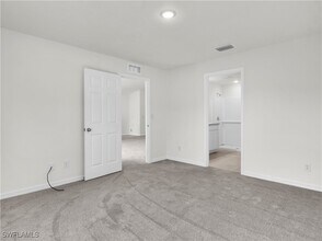 3529 NE 20th Pl in Cape Coral, FL - Building Photo - Building Photo