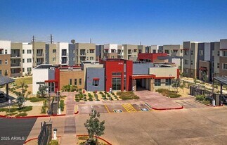 7800 W Encanto Blvd, Unit 3 in Phoenix, AZ - Building Photo