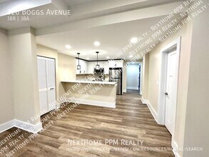 320 Boggs Ave in Pittsburgh, PA - Building Photo - Building Photo