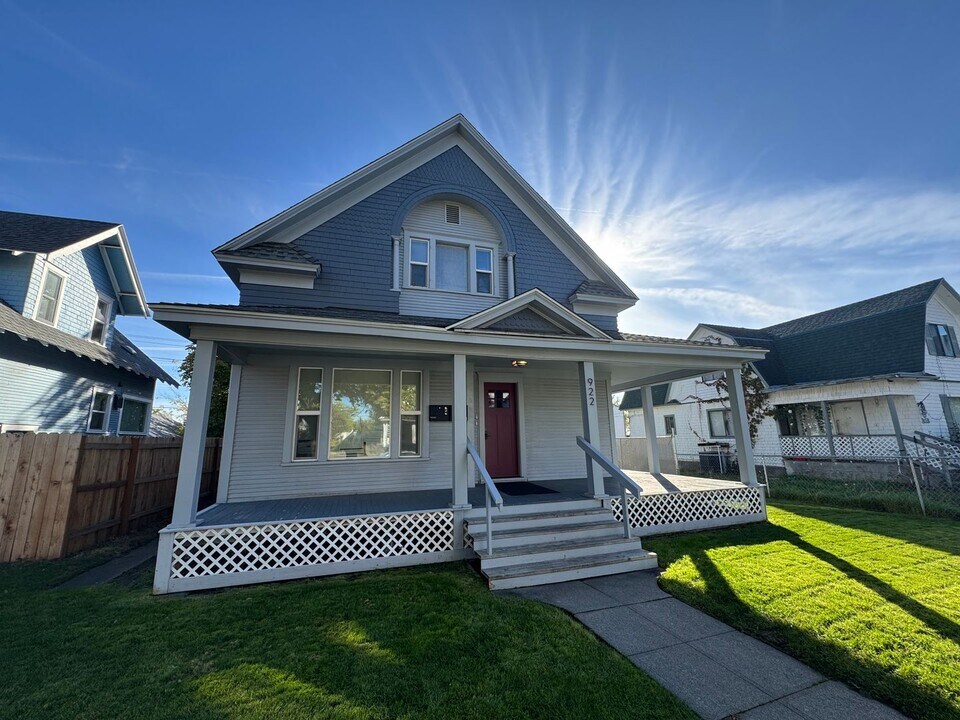 922 E Ermina Ave in Spokane, WA - Building Photo