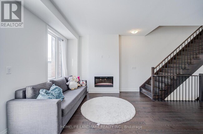 14 Carole Bell Wy in Markham, ON - Building Photo - Building Photo