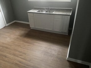 256 S Central Ave in Alexander City, AL - Building Photo - Building Photo