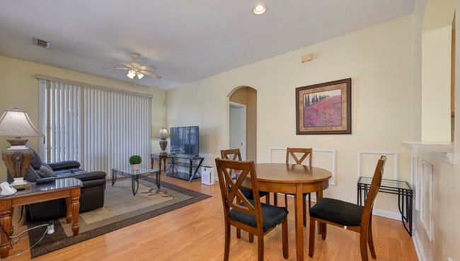 7990 Baymeadows Rd E in Jacksonville, FL - Building Photo - Building Photo