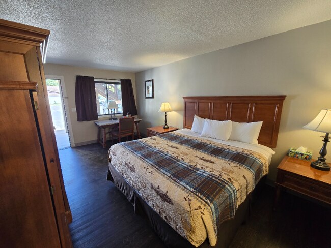 property at 346 W Kansas St