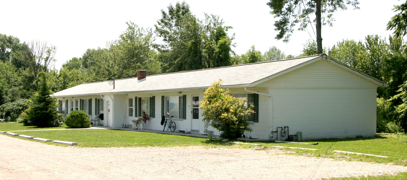 Bay Watch Apartments in Ira, MI - Building Photo