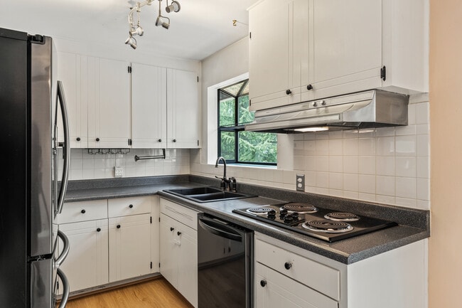 property at 16162 126th Ave SE