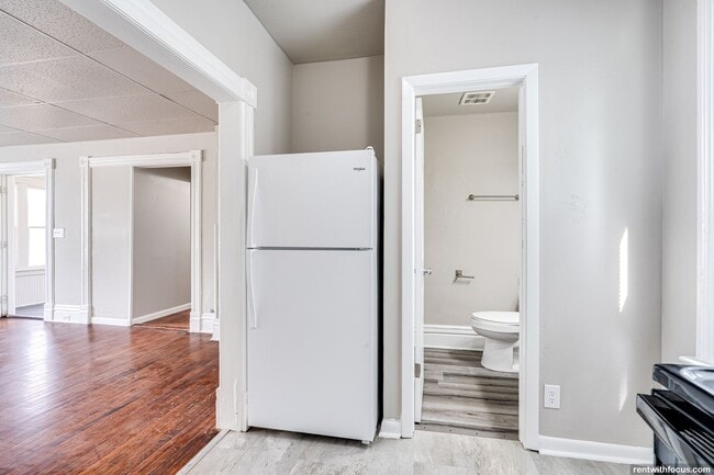 1201 Michigan St in Oshkosh, WI - Building Photo - Building Photo