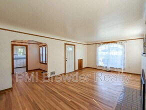 1822 Rucker Ave in Everett, WA - Building Photo - Building Photo