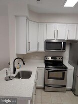 1944 Palonia Ct in Odenton, MD - Building Photo