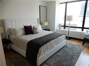 1113 York Ave-Unit -11-A in New York, NY - Foto de edificio - Building Photo