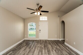 6503 Tabogi Trail in Wesley Chapel, FL - Building Photo - Building Photo