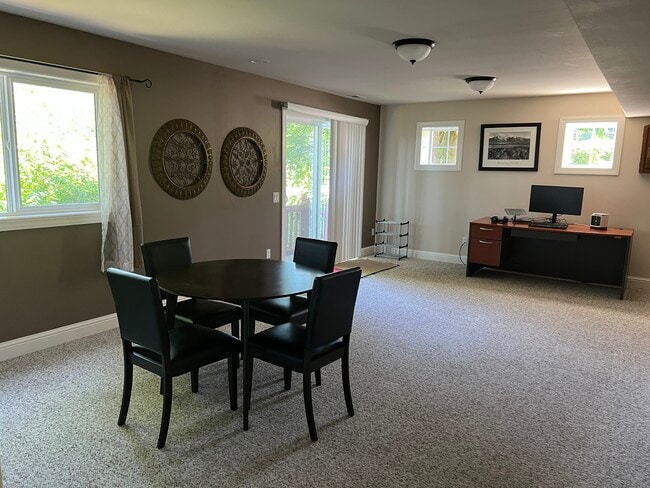 16521 124th Ave NE, Unit 16521 Basement in Bothell, WA - Building Photo - Building Photo