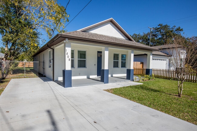 property at 1808 E Comanche Ave