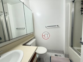 227 Admiral Ln in Bronx, NY - Building Photo - Building Photo