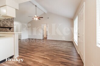 5407 Dove Forest Ln in Atascocita, TX - Foto de edificio - Building Photo