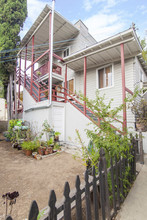 1645 - 1647 Lucretia Ave in Los Angeles, CA - Building Photo - Building Photo