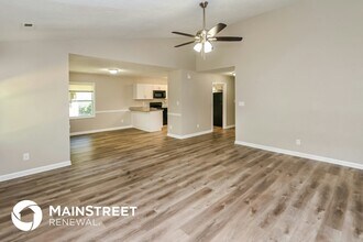 6145 Loch Arbor Ln in Mint Hill, NC - Foto de edificio - Building Photo