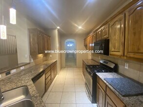 7314 Chapel Mesa Ct in Dallas, TX - Building Photo - Building Photo