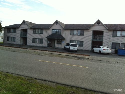 Waldron Bldg in Oak Harbor, WA - Building Photo