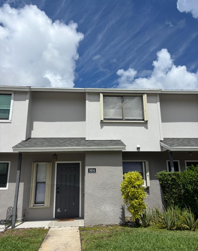 property at 3604 Inlet Cir