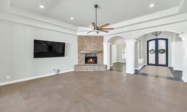 3324 E Suncrest Ct in Phoenix, AZ - Building Photo - Building Photo