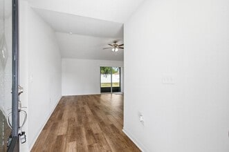 15 Rivera Ln in Palm Coast, FL - Building Photo - Building Photo