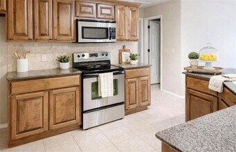 741 Venice St in Centerton, AR - Building Photo - Building Photo