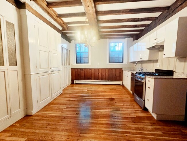 24 Fayette St, Unit 1