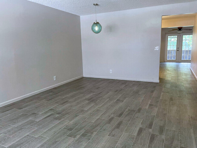 4755 Arthur St in Palm Beach Gardens, FL - Building Photo - Building Photo